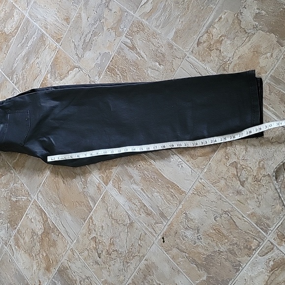 Missguided high waisted (paperbag) coated jeans/pants - Picture 8 of 8